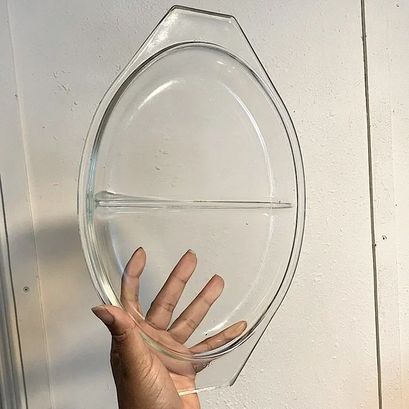 vtg Pyrex Snowflake Divided Dish w Lid